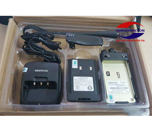 Máy bộ đàm cầm tay Kenwood TK-318